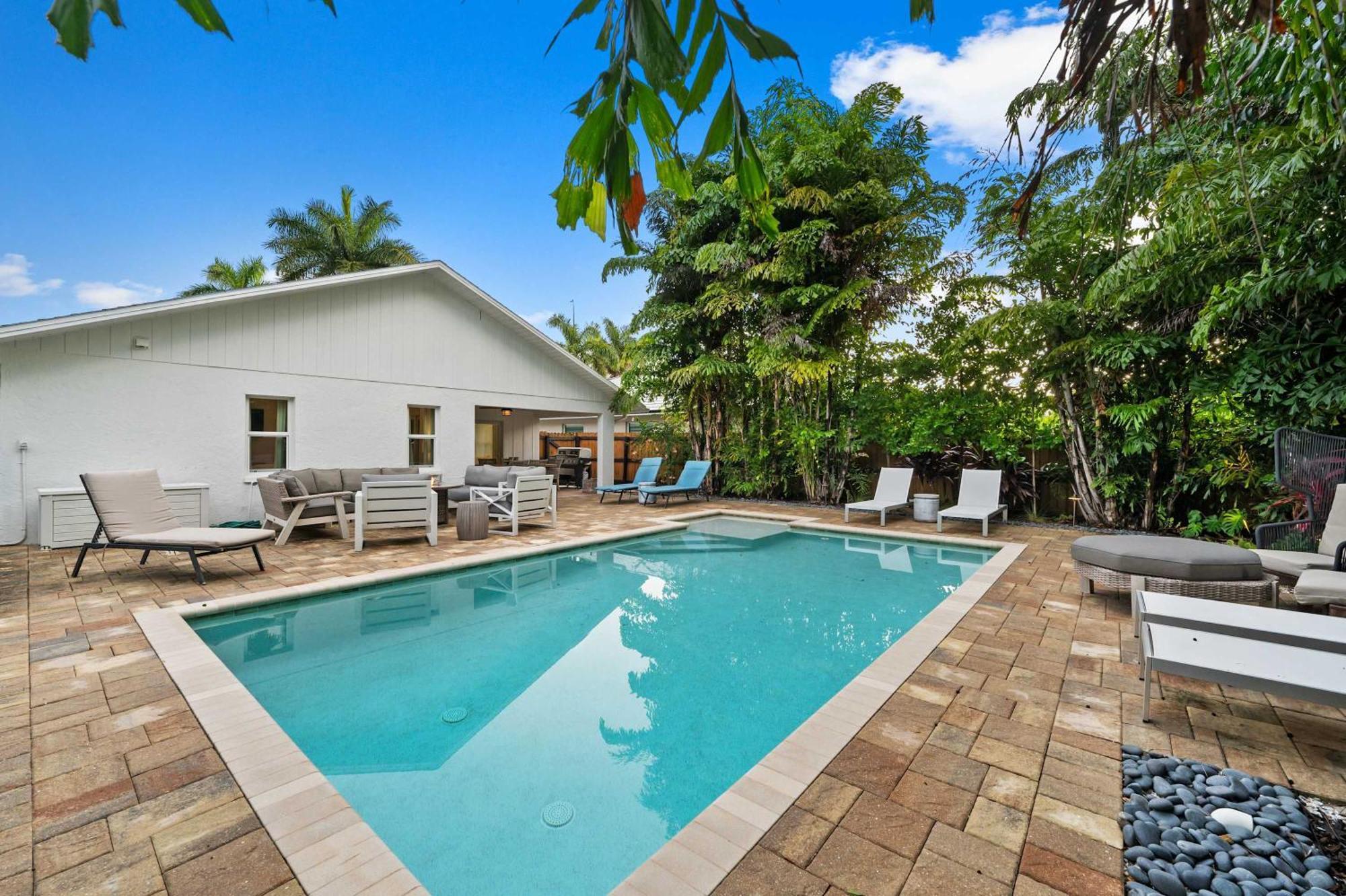 Lush Beachside Oasis -Private Pool And Fire Pit Villa Naples Exterior photo